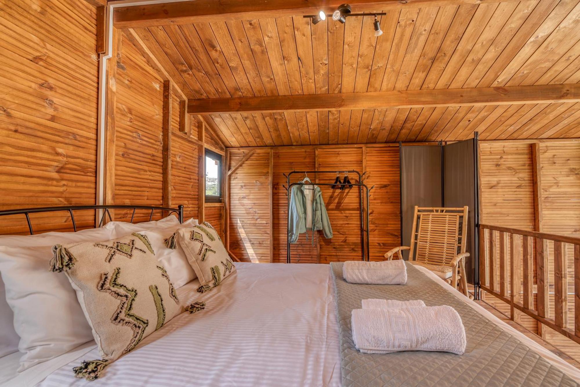 Wooden House Apartments Kalathenai Ngoại thất bức ảnh